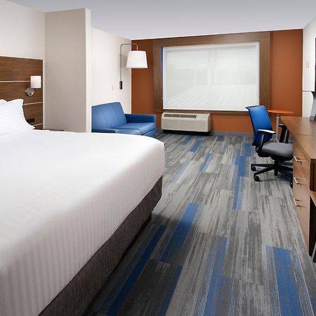 Holiday Inn Express & Suites By Ihg Altoona By Ihg Luaran gambar