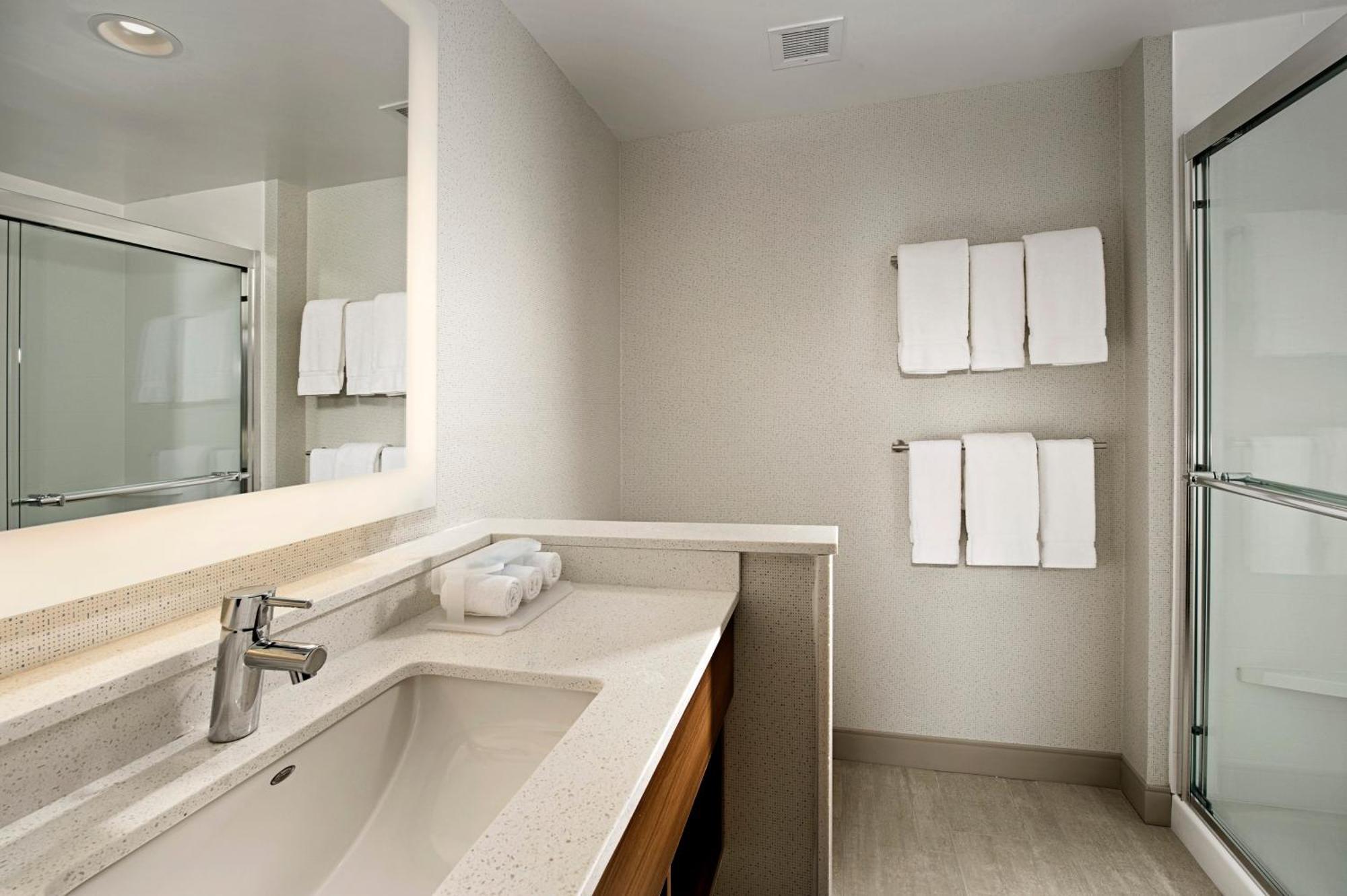 Holiday Inn Express & Suites By Ihg Altoona By Ihg Luaran gambar